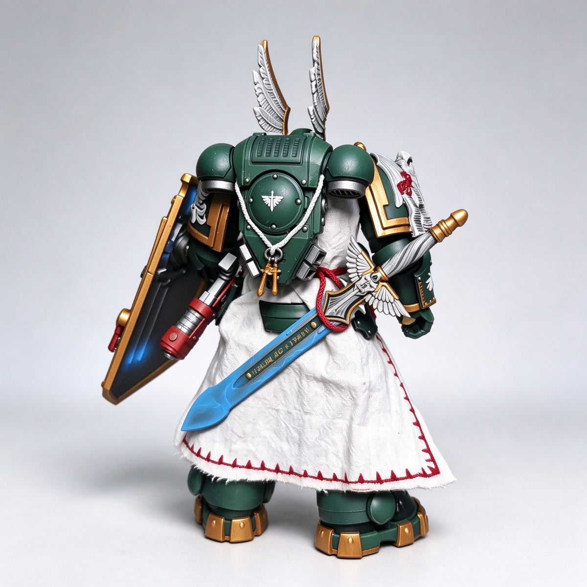 Custom 1/18 Dark Angels Company Champion (Heavenblade & Relic Shield)