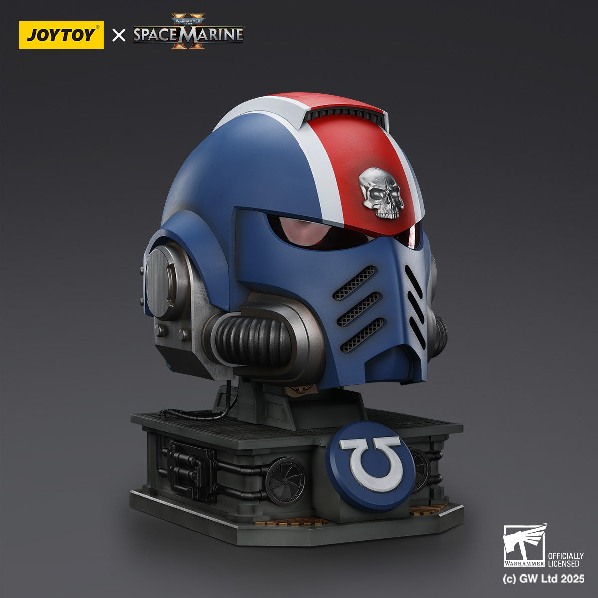 JoyToy Warhammer 40,000: Space Marine 2 Ultramarines Lieutenant Titus' MkX Helmet & Display Stand
