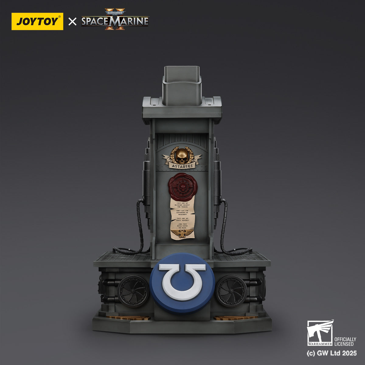 JoyToy Warhammer 40,000: Space Marine 2 Ultramarines Lieutenant Titus' MkX Helmet & Display Stand
