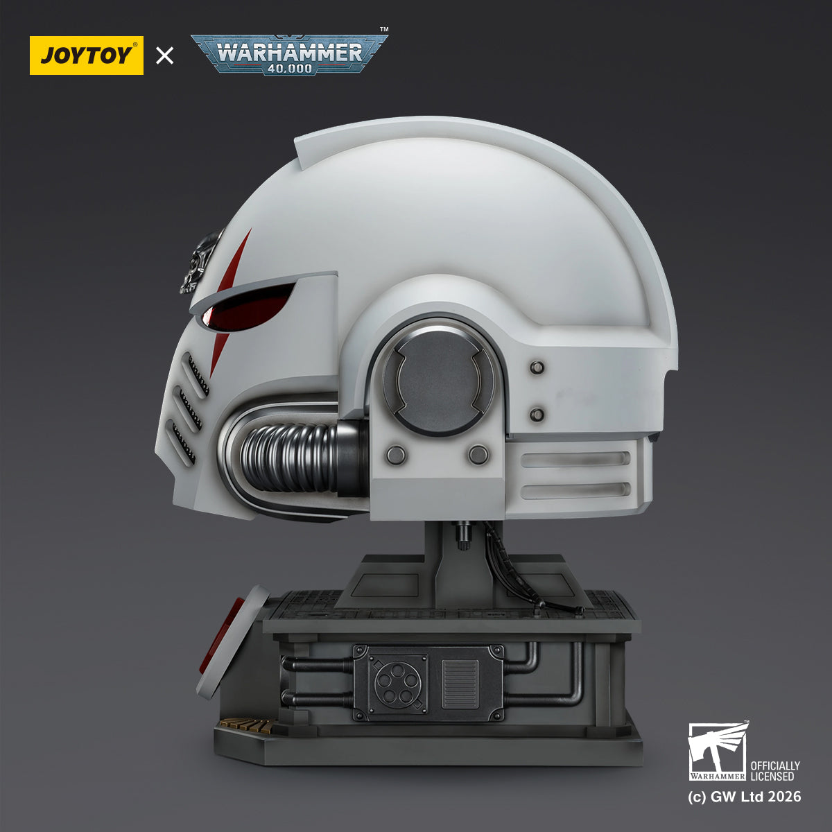 JOYTOY Warhammer 40,000 - White Scars MkX Helmet & Display Stand