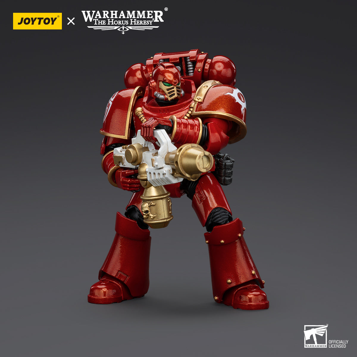 Thousand Sons Legionary in combat pose, with bolter aimed and ready, poised for action in the midst of battle