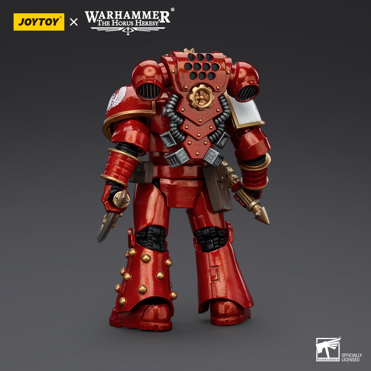 Back view of Thousand Sons Khenetai Occult Cabal Khenetai Blade, highlighting the intricate armor detailing, the cloak, and the placement of the blade in preparation for a strike.
