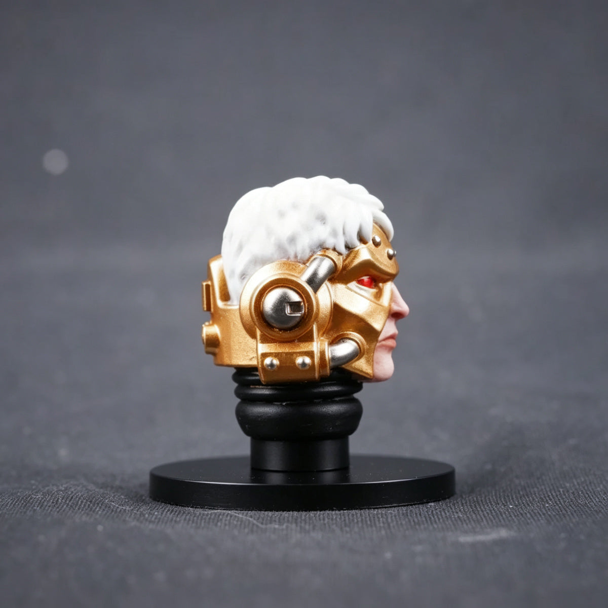 Custom Black Templars Head Sculpt - Gold Bionic Eye & White Hair