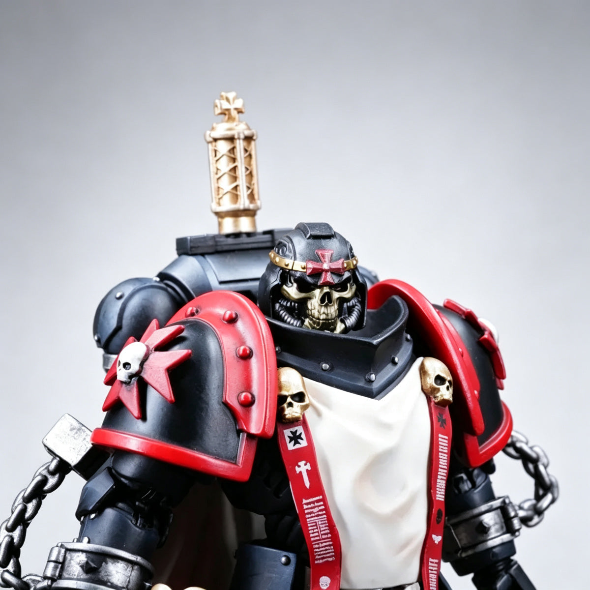 Custom Black Templars Helmet - Gold Skull & Red Cross