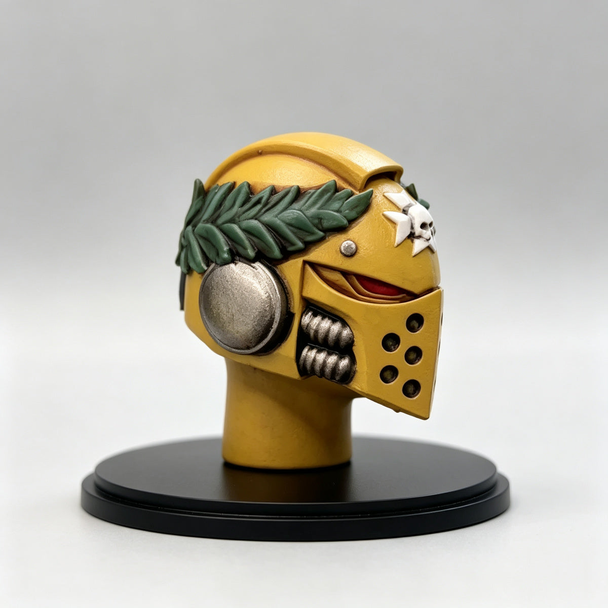 Custom Imperial Fists Laurel Wreath Helmet - 1/18 Action Figure Upgrade