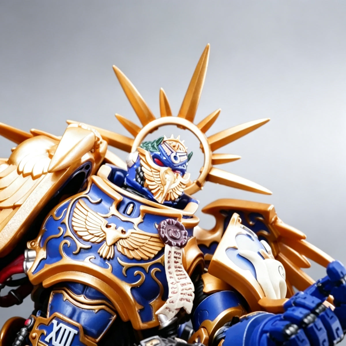 Custom Roboute Guilliman Primarch Helmet Head Sculpt - Eagle Mask & Iron Halo
