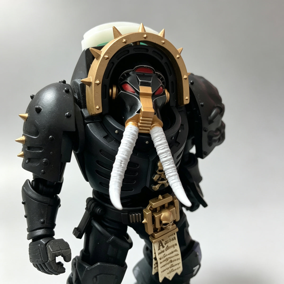 Custom Black Legion Chaos Terminator Tusked Helmet - 1/18 Action Figure Head Sculpt Upgrade