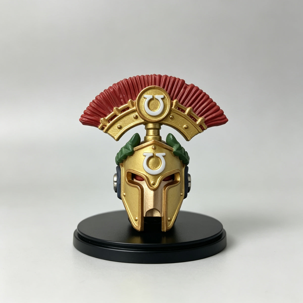 Custom Ultramarines Suzerain Golden Crested Helmet - 1/18 Action Figure Head Sculpt Upgrade