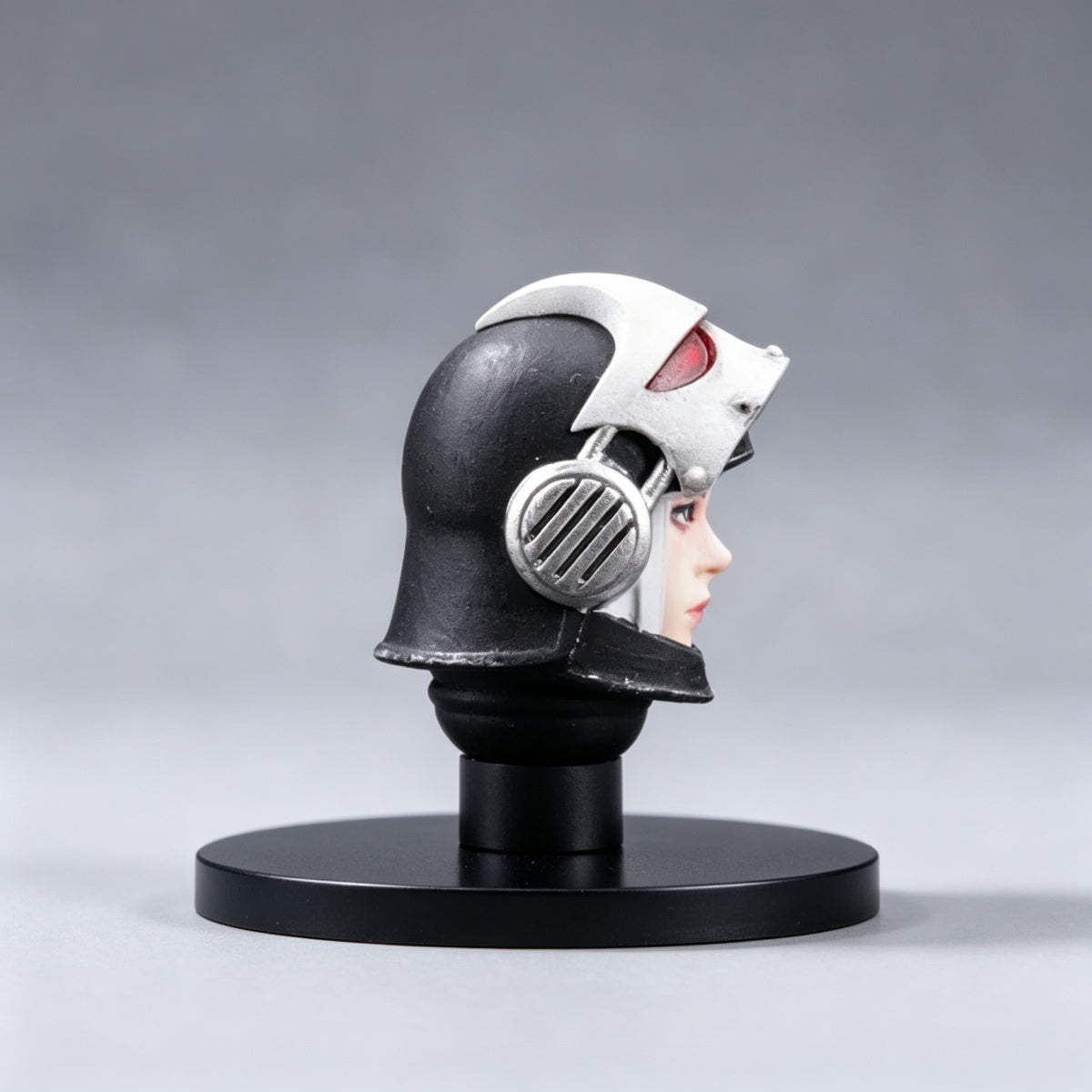 Custom Adepta Sororitas Head Sculpt - Open Helmet Visor