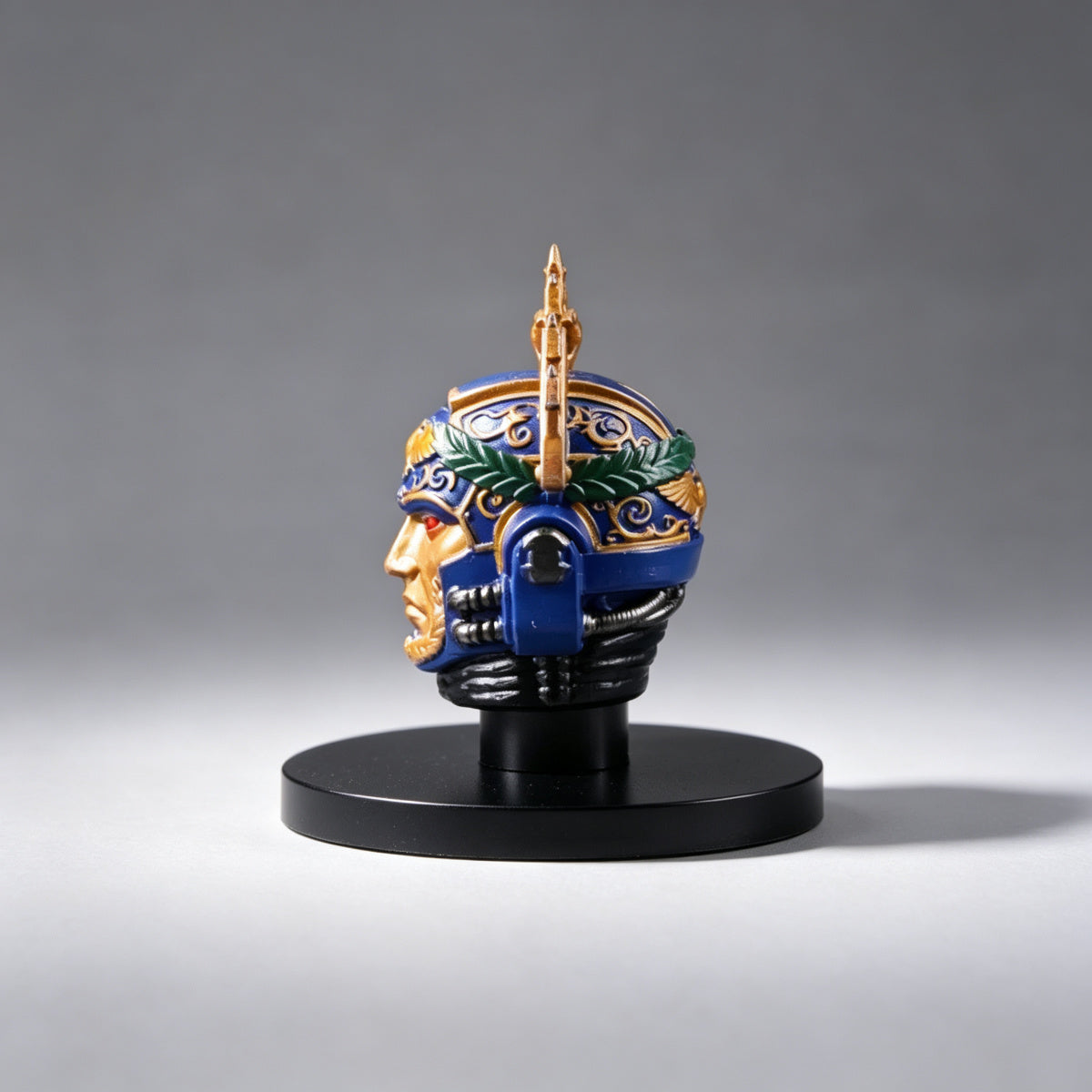 Custom Roboute Guilliman Helmet - Gold Face Mask