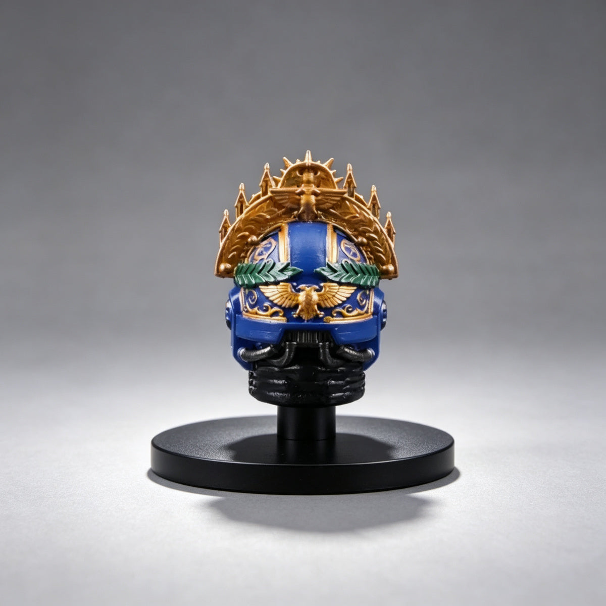 Custom Roboute Guilliman Helmet - Gold Face Mask
