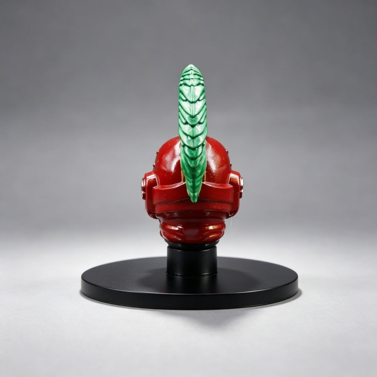 Custom Thousand Sons Helmet - Green Plume & Gold Beak