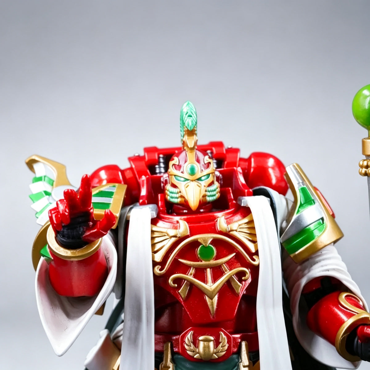 Custom Thousand Sons Helmet - Green Plume & Gold Beak