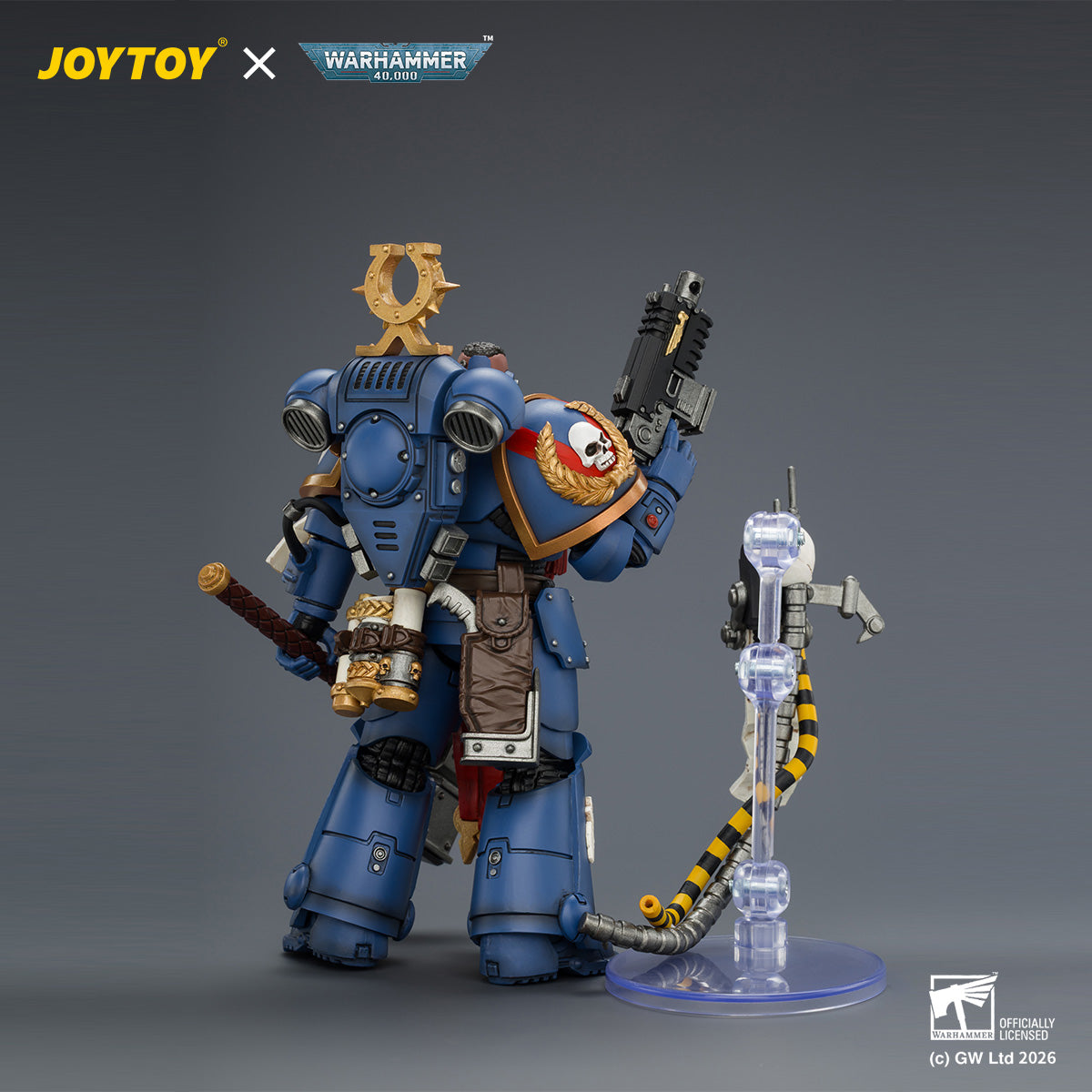 JOYTOY Warhammer 40,000 - Ultramarines Ferren Areios with Thunder Hammer and Bolt Pistol