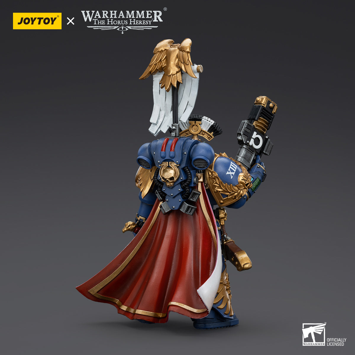 JOYTOY Warhammer The Horus Heresy - Ultramarines Legion Praetor with Power Sword and Volkite Serpenta