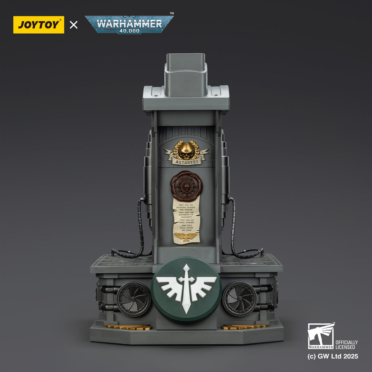 JOYTOY Warhammer 40,000 - Dark Angels MkX Helmet & Display Stand