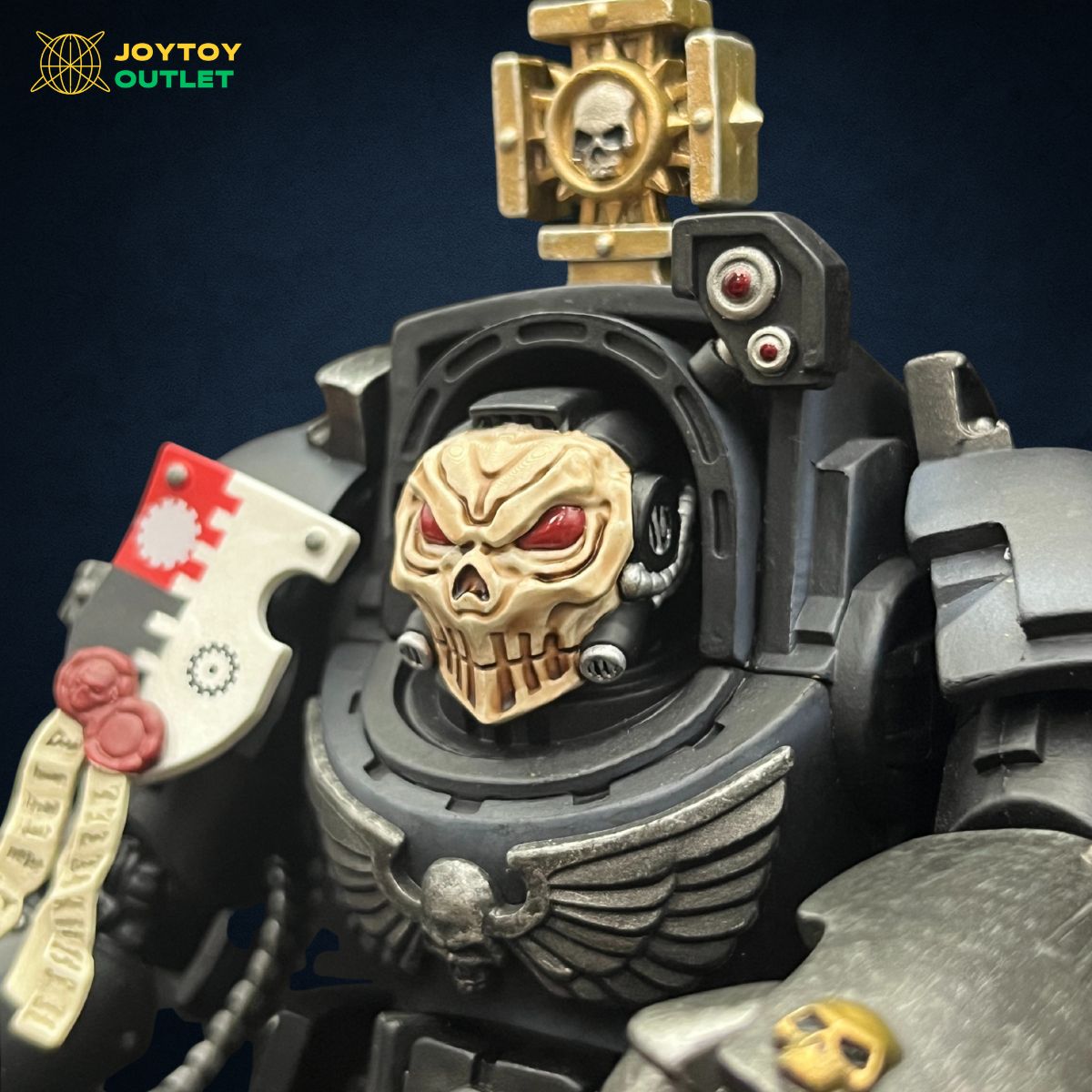 Requiem Skull Helm