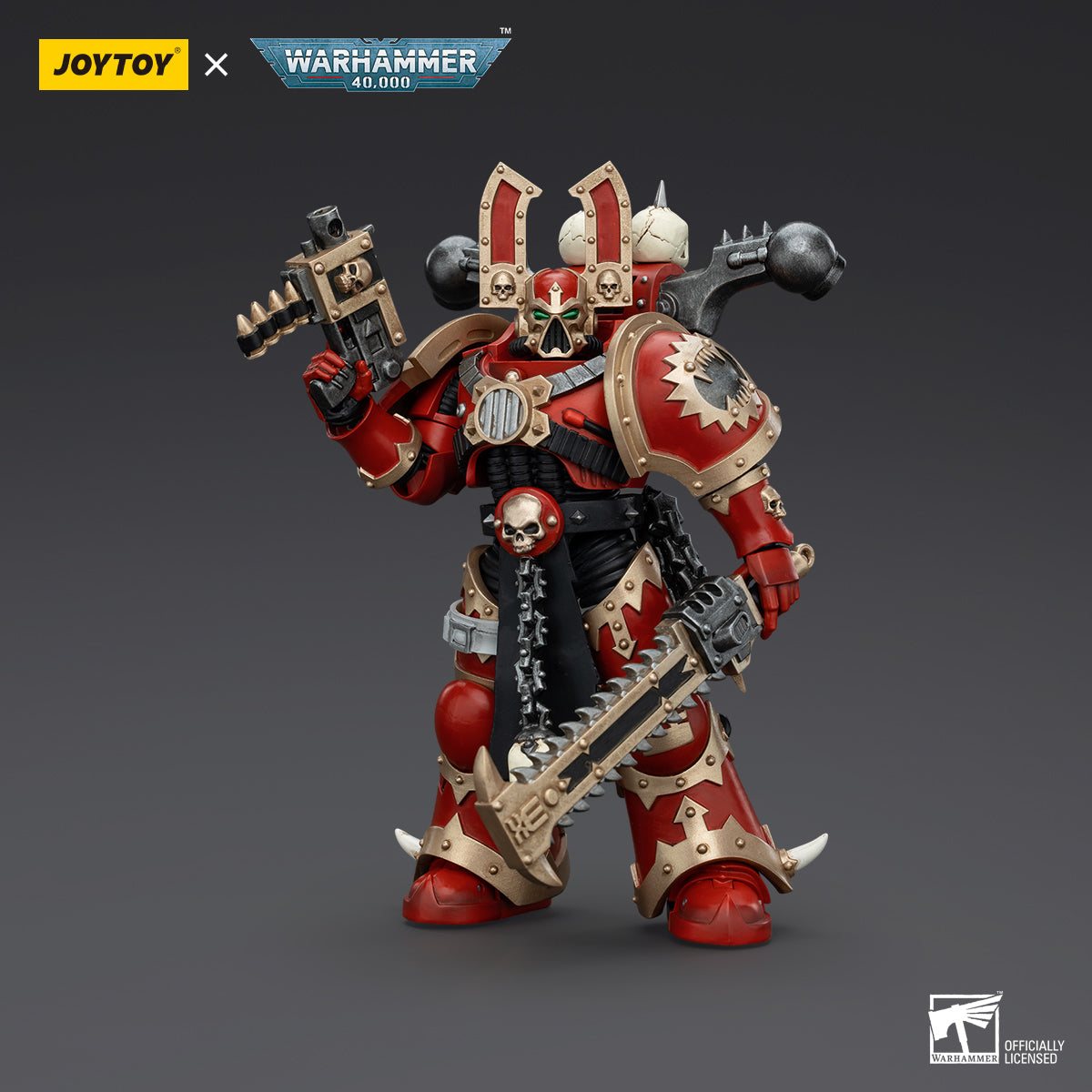 World Eaters Khorne Berzerker, front view. The Khorne Berzerker stands in a battle-ready stance, armed with a chainblade and a bolt pistol.