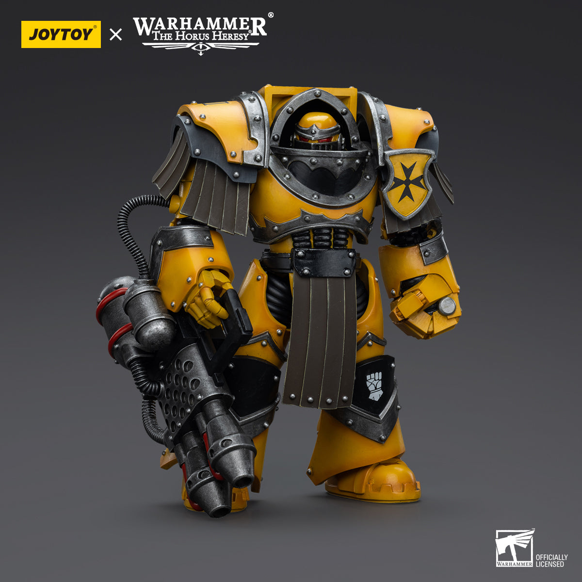 Imperial Fists Cataphractii Terminator with Heavy Flamer in combat stance